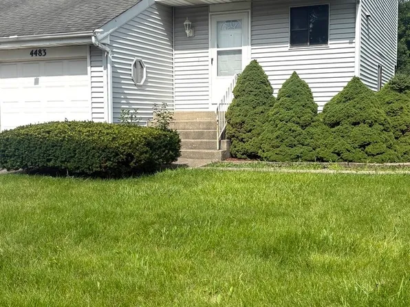 4483 Bell Ln, Hanover Park, IL 60133