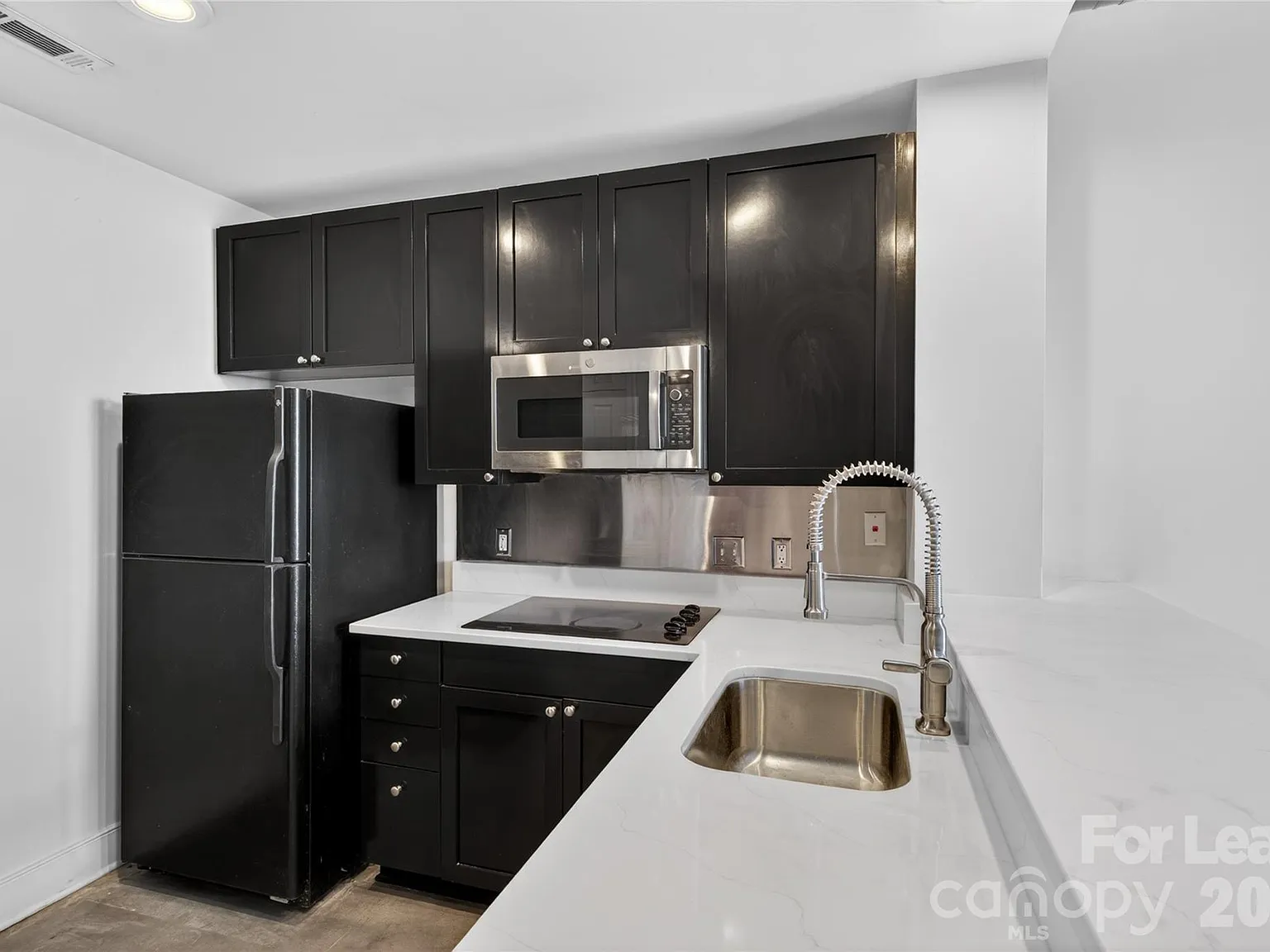 Gateway Lofts — Photo 4