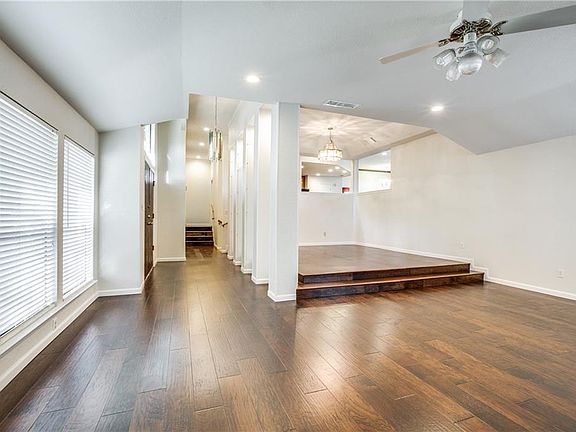 5th image of 2727 Steamboat Cir