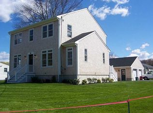 552 Middle Hwy, Barrington, RI 02806