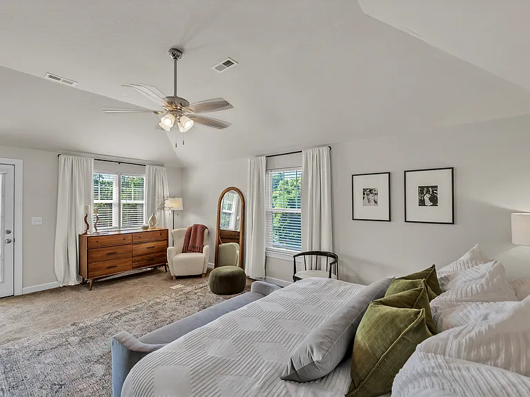 2226 E Berrie Cir — Photo 38