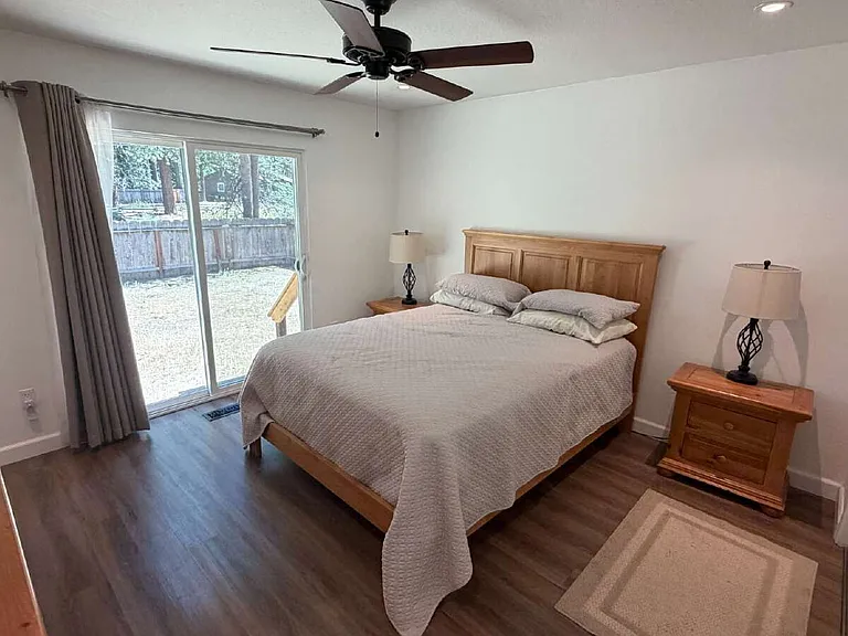 2234 Barton Ave — Photo 6