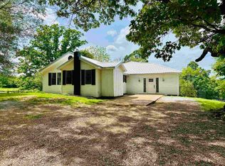709 Hines Gin Rd, Selmer, TN 38375