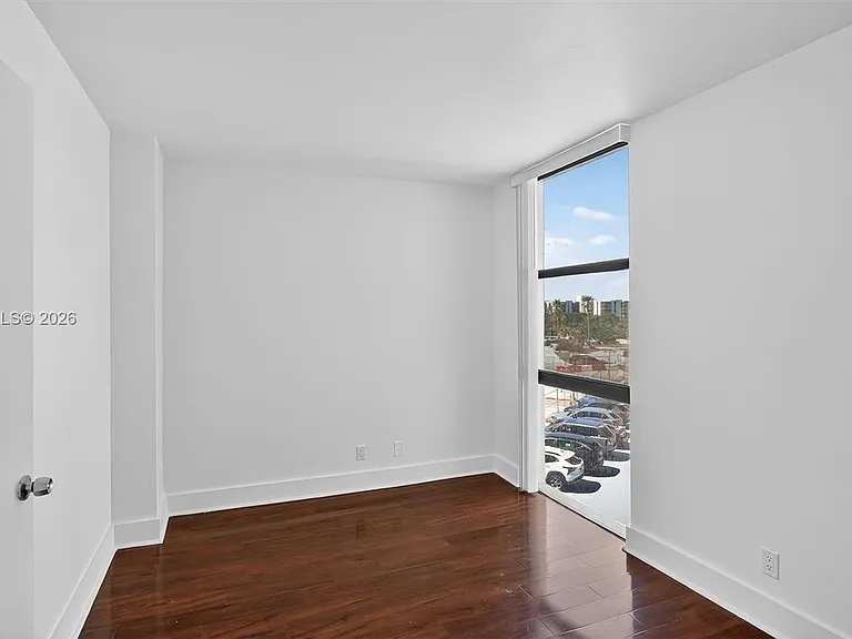 20335 W Country Club Dr #502 — Photo 19
