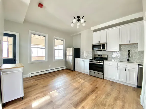 217 Saratoga St #2, Boston, MA 02128