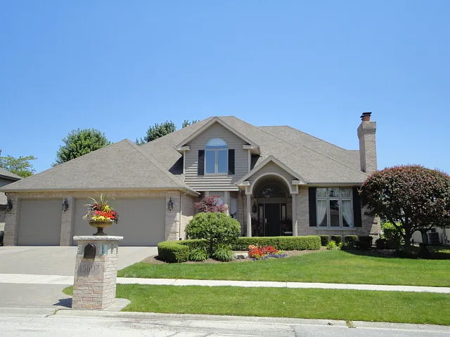 15607 Harbor Town Dr photo 1