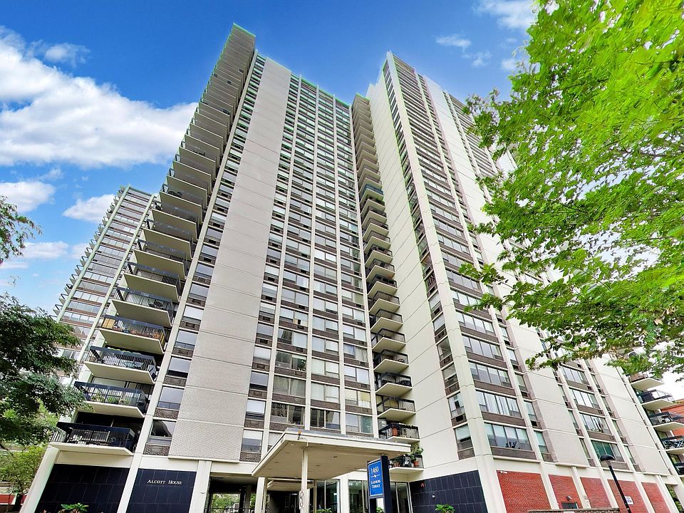 1st image of 1460 Sandburg St #1901