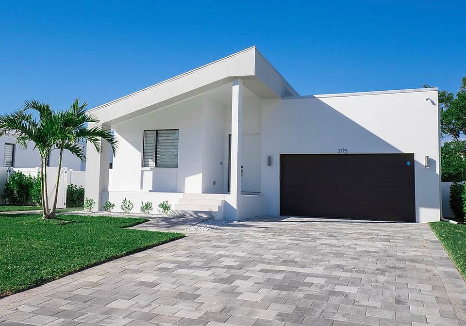 1st image of 3175 Karen Dr