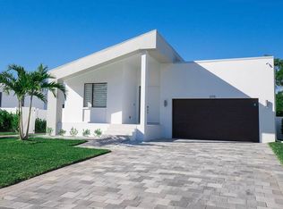 3175 Karen Dr, Naples, FL 34112