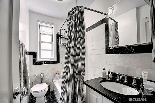 Rented by Urbane Brokerage | media 13