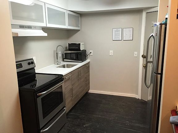 2nd image of 521 E State St APT 1A