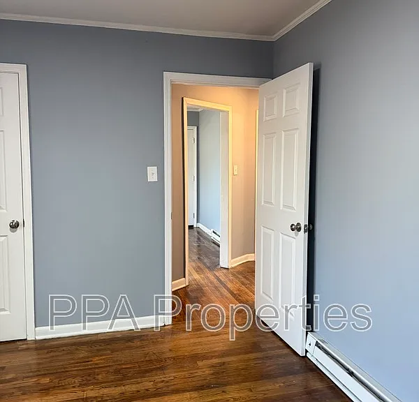 221 Willow Ave — Photo 11
