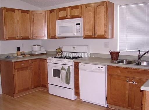 5th image of 238 Navajo Dr