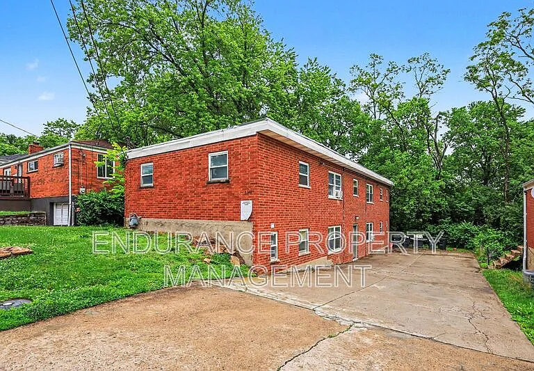 3348 Ninann Ct #4 — Photo 3