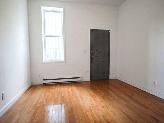 5th image of 139 Greene St #1A