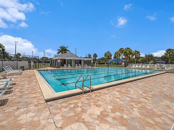 5th image of 10515 Winrock Pl