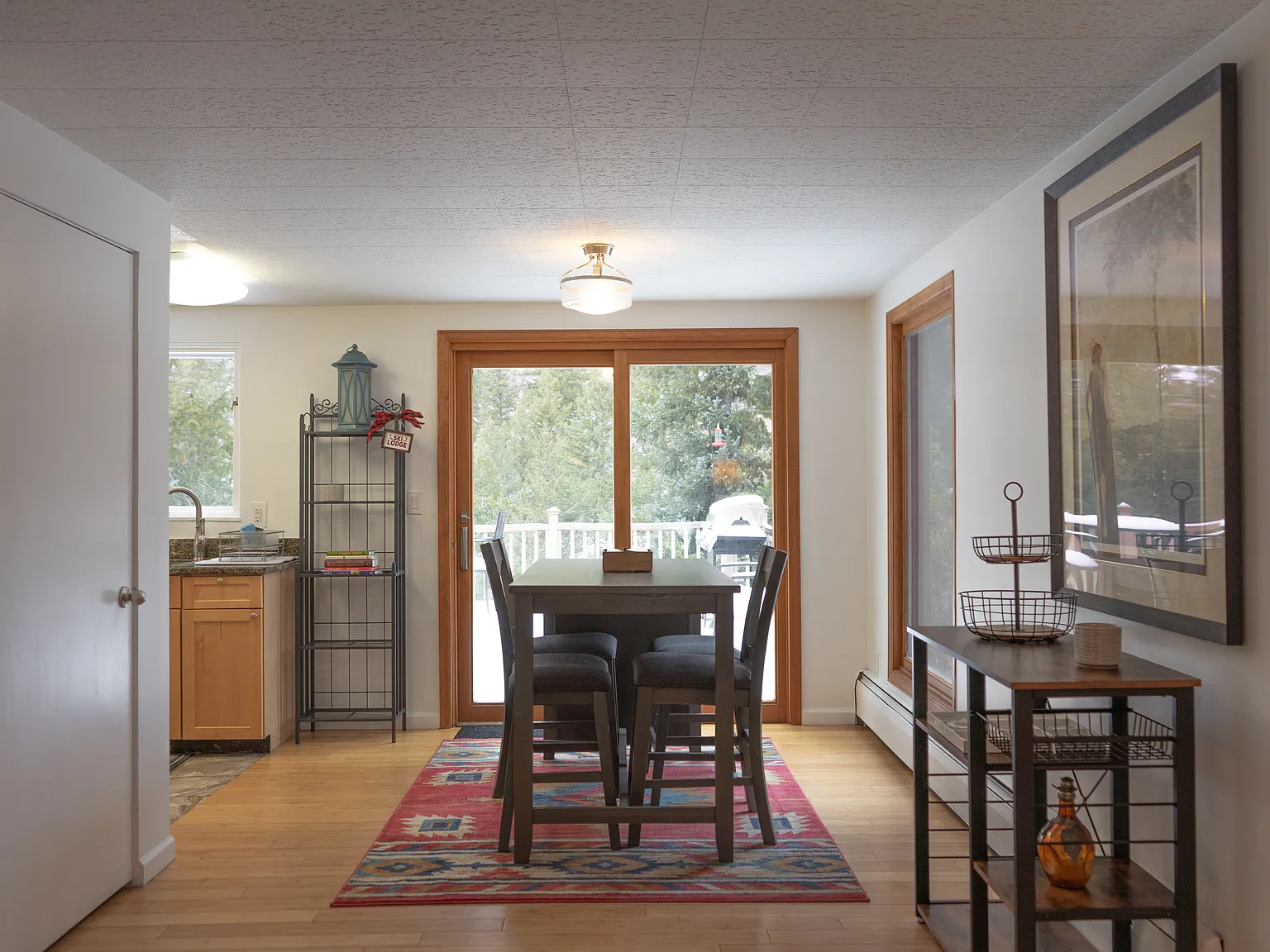 3 bed, 1800 sqft, $11,500 — Photo 2