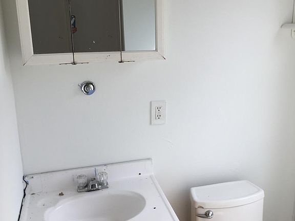 5th image of 601-3 E 10th St