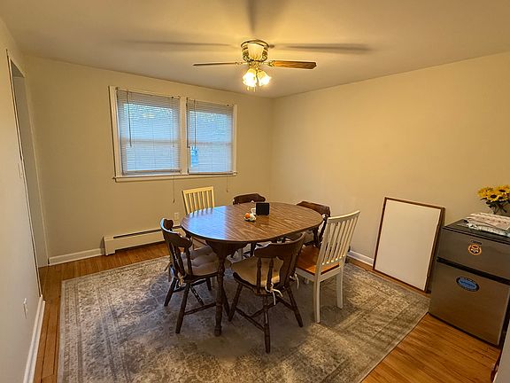 4th image of 19 Bradley St