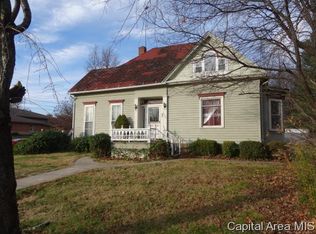 702 E State St, Jacksonville, IL 62650