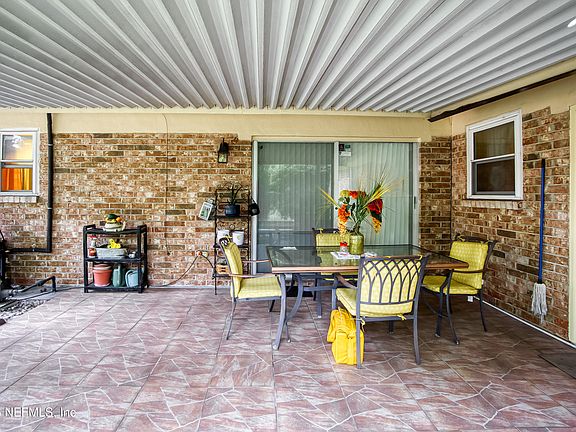 3rd image of 8557 VERMANTH Road