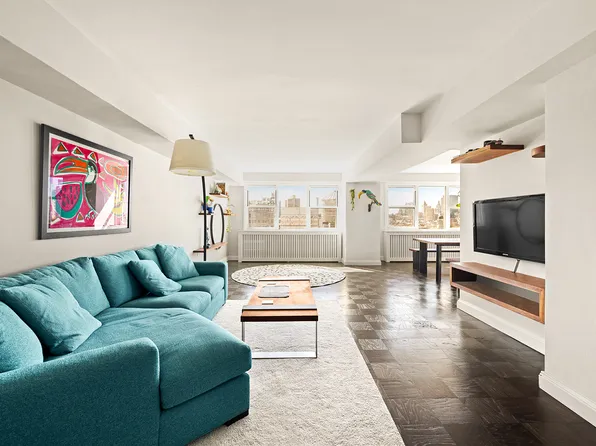 3 Sheridan Sq #15B, New York, NY 10014