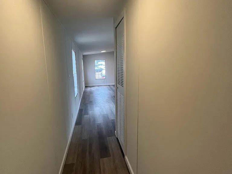 312 Hammond St — Photo 25