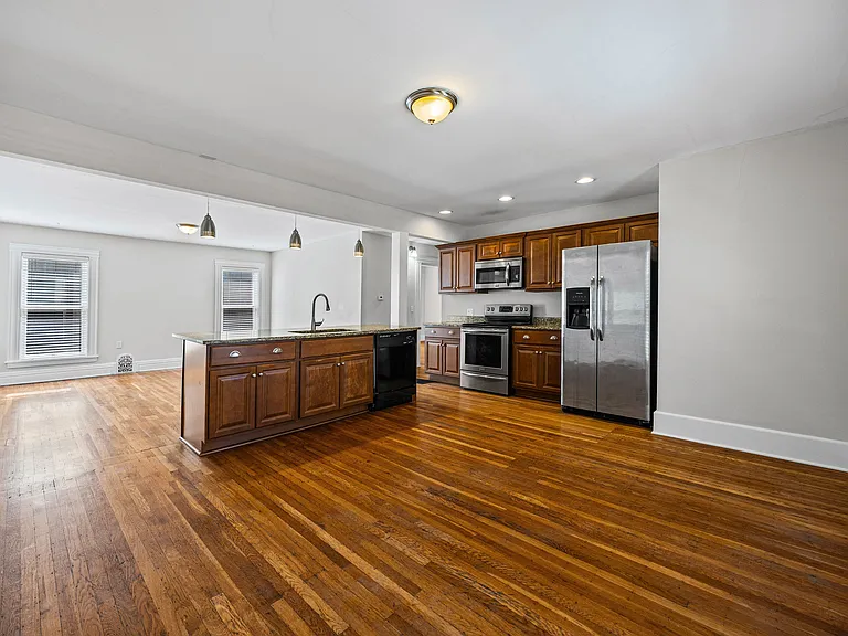 311 Park Ave #2 — Photo 7