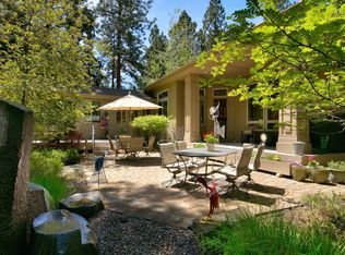 19292 Green Lakes Loop, Bend, OR 97702