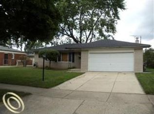 13741 Murthum Ave, Warren, MI 48088