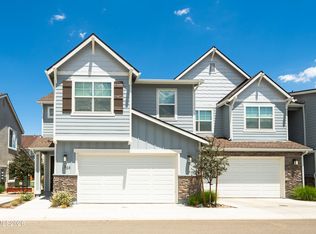 864 Furlong Dr, Minden, NV 89423