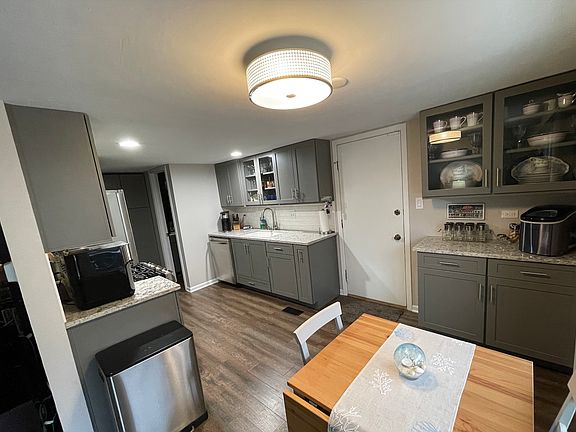 5th image of 6076 Fremont Dr Unit 0