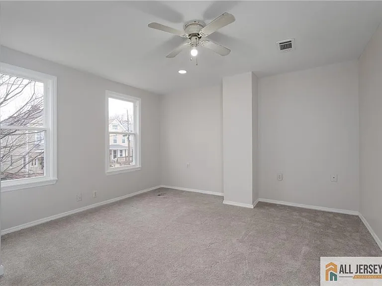 264 Seaman St #2 — Photo 17