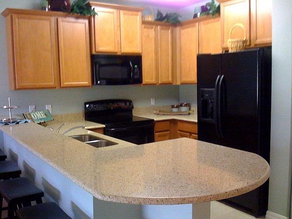 1002 Cypress Pointe Blvd