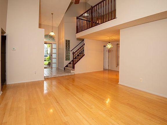 2nd image of 742 Birgham Pl