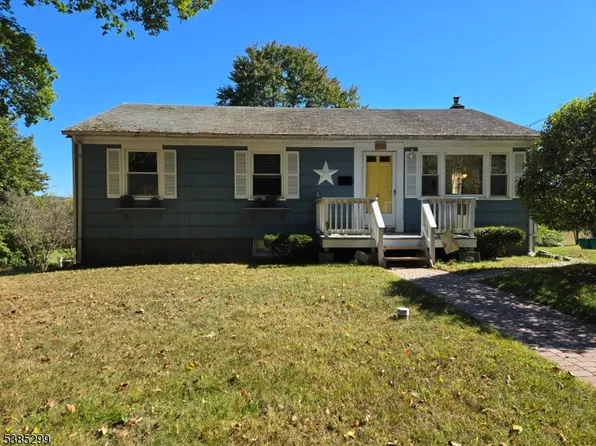 10 Ley Pl, Sussex Boro, NJ 07461