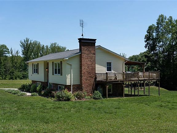 4th image of 1744 R Chipman Dr