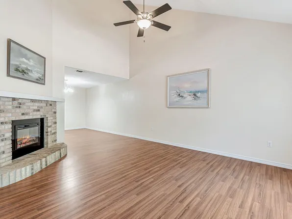 807 Valley Rd, Crestview, FL 32539