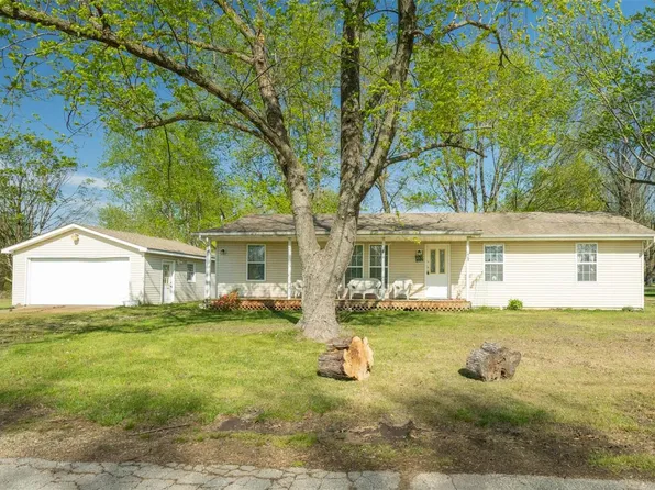 609 S Tibbets Ave, Belle, MO 65013