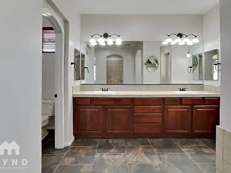 2433 W Horsetail Trl — Photo 15