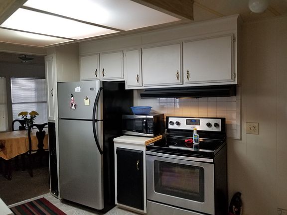 4th image of 3150 NE 36th Ave Lot 291