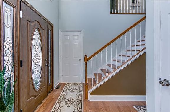 3rd image of 14 Grace Meadows Ct