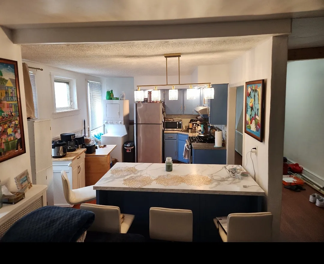 3 bed, 1200 sqft, $1,700 — Photo 3