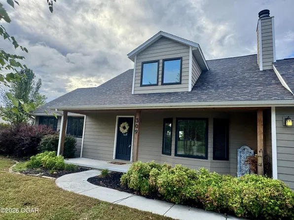 309 Lakeview Ln, Carl Junction, MO 64834