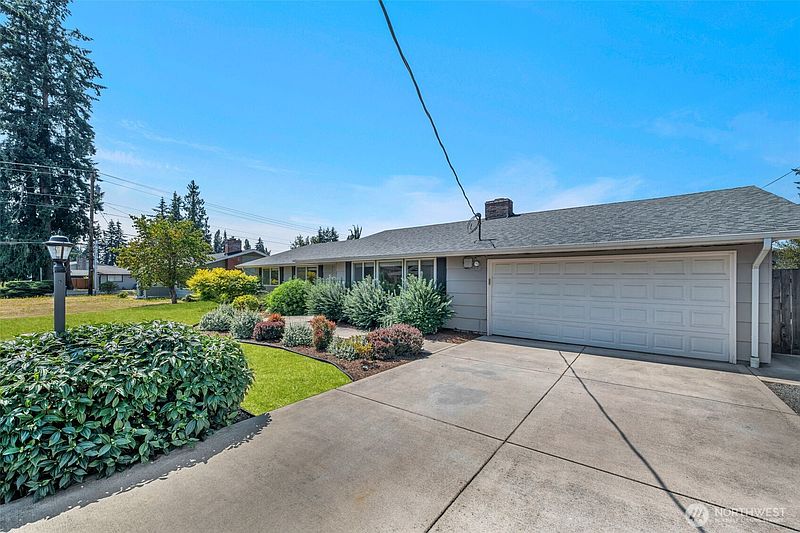2nd image of 9214 46th Drive NE
