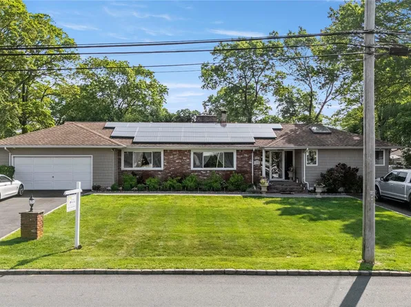 626 Grand Avenue, Lindenhurst, NY 11757
