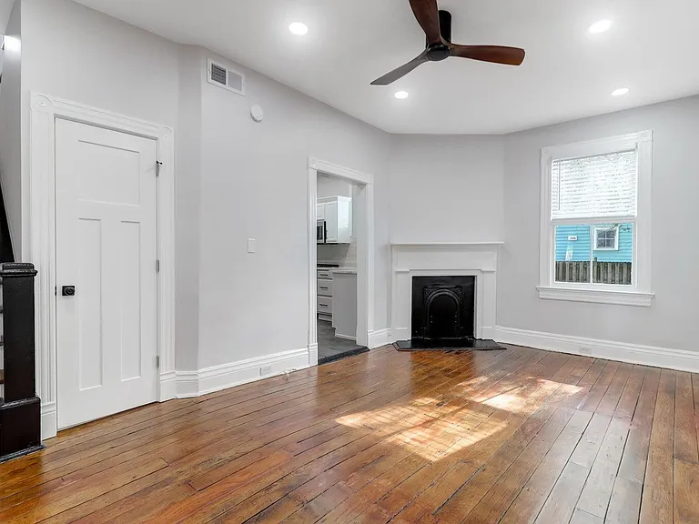 167 Fishburne St — Photo 24