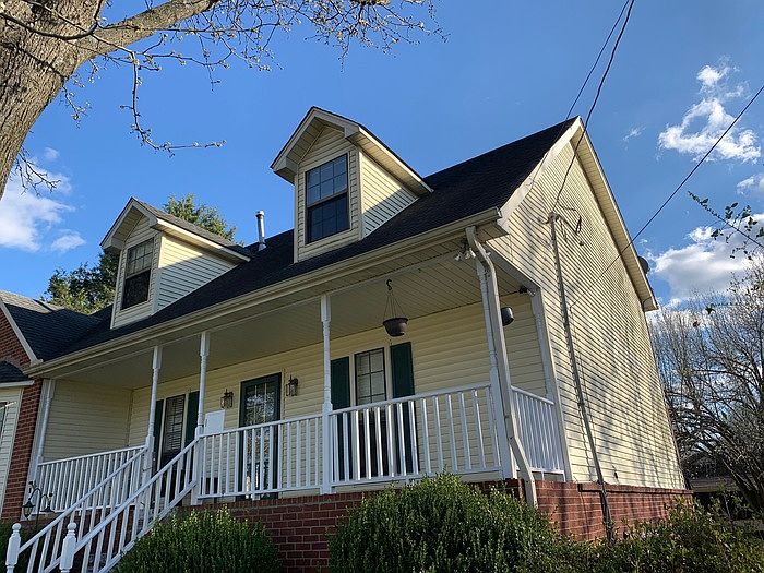 1st image of 406 Oakhaven Dr