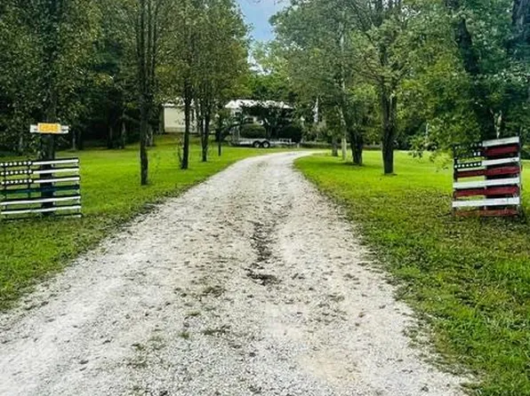 12648 Green Acres Dr, De Soto, MO 63020