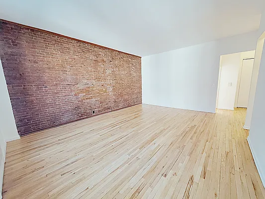 Rented by Rachel Realty | media 4